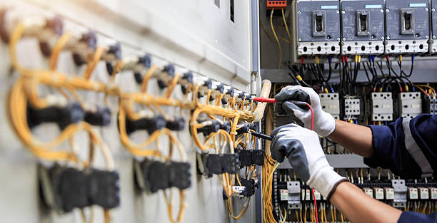 Professional Electrician technician working in Crestline, OH